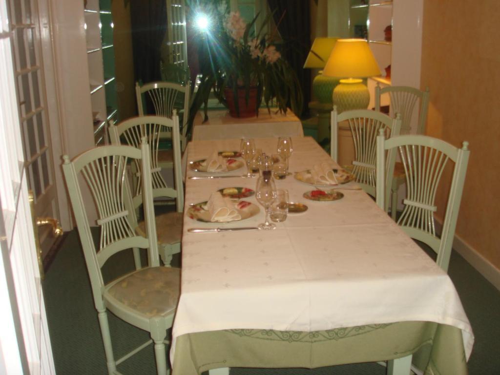 Hôtel La Poste à Vitry-le-François Extérieur photo